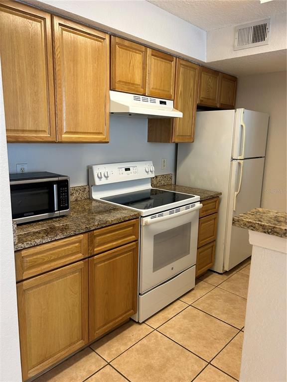 Building Photo - 2209 Antigua Pl