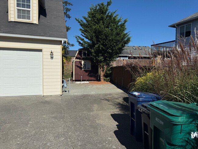 Building Photo - Mount Vernon 3 bedroom with large bonus room