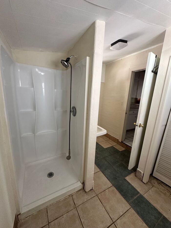 Building Photo - 1425 N 85th Pl