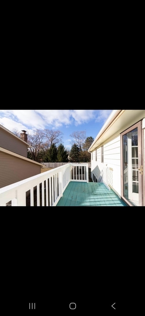 Building Photo - 7S640 Lynn Dr