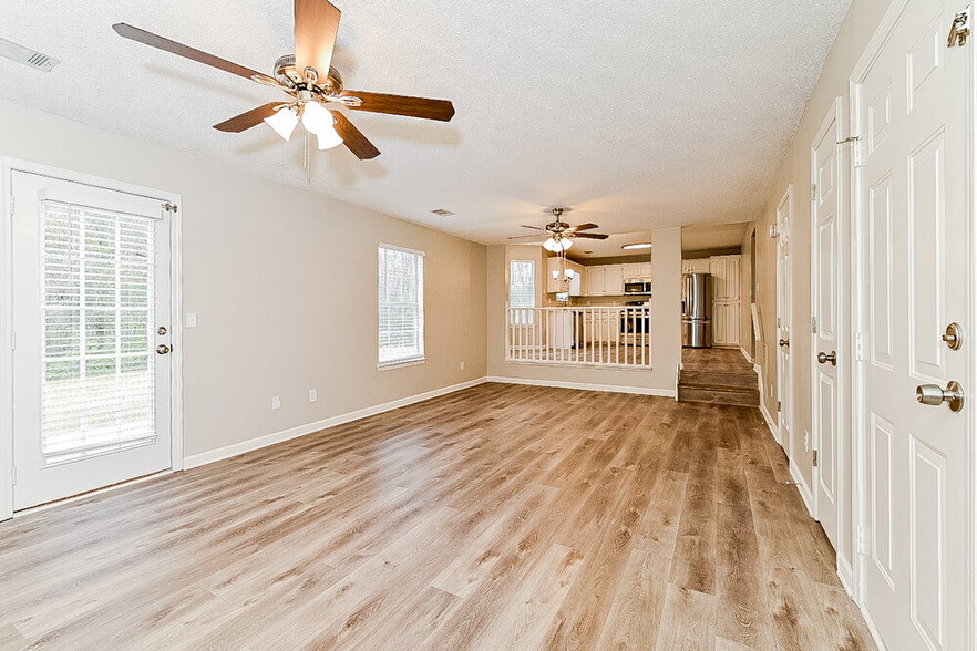 Building Photo - 1243 Shady Brook Ct