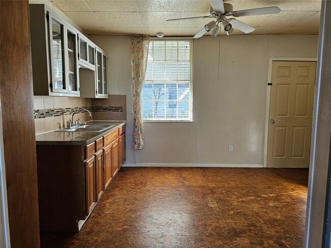 Building Photo - 501 Burnet St