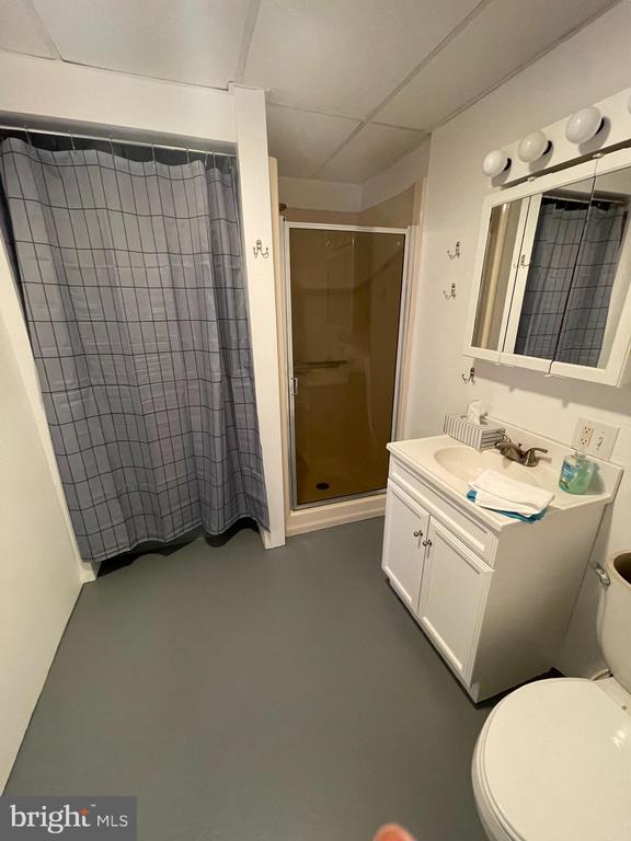 Building Photo - 397 Vesper Rd