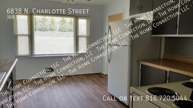 Building Photo - 6838 N Charlotte St