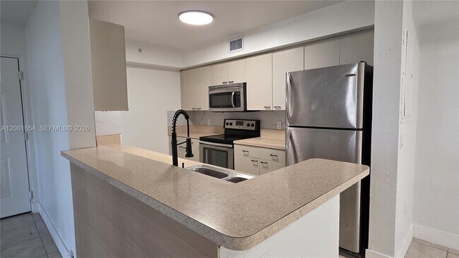 Building Photo - 15480 SW 284th St
