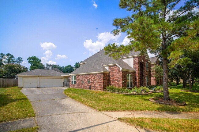 Building Photo - 11606 Canyon Woods Dr