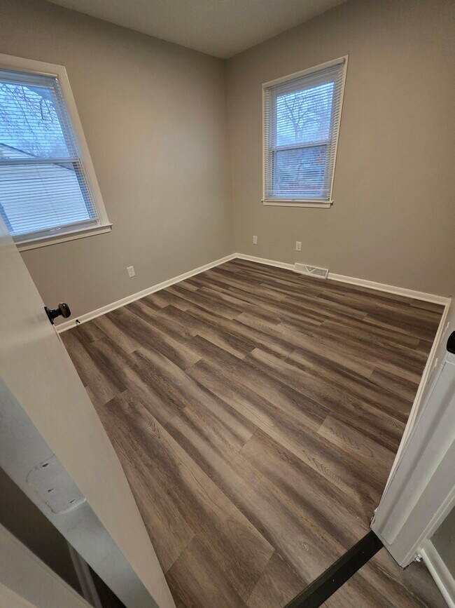 Building Photo - 1024 Spring St