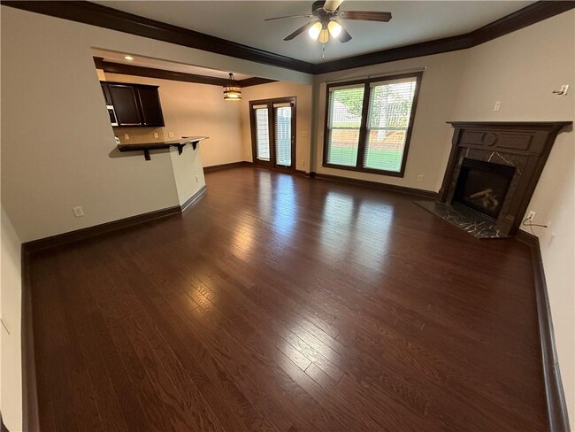 Building Photo - 1095 Township Cir