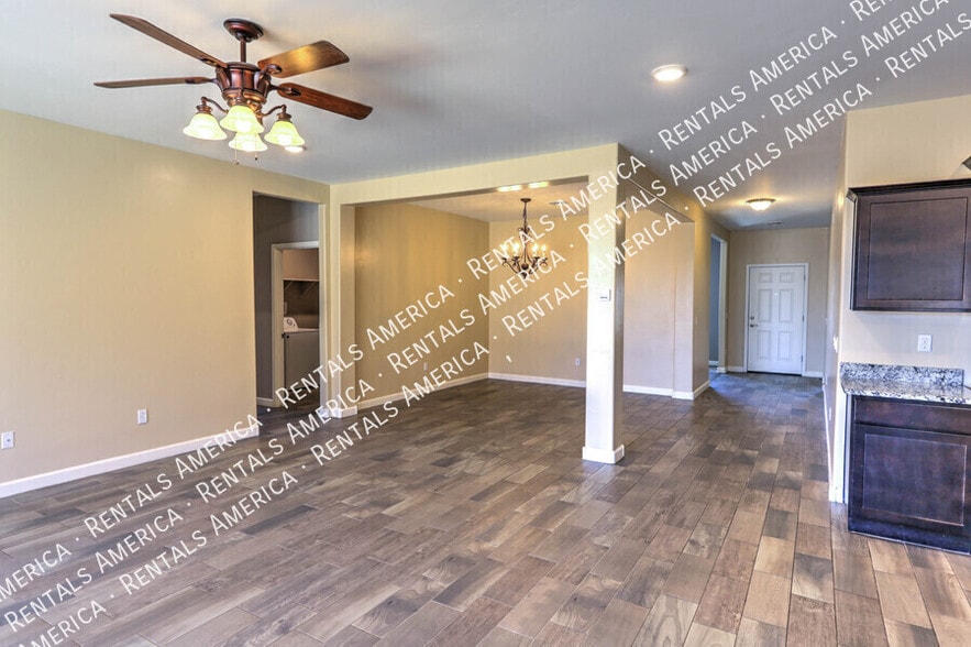 Building Photo - 17741 S Silent Meadows Path