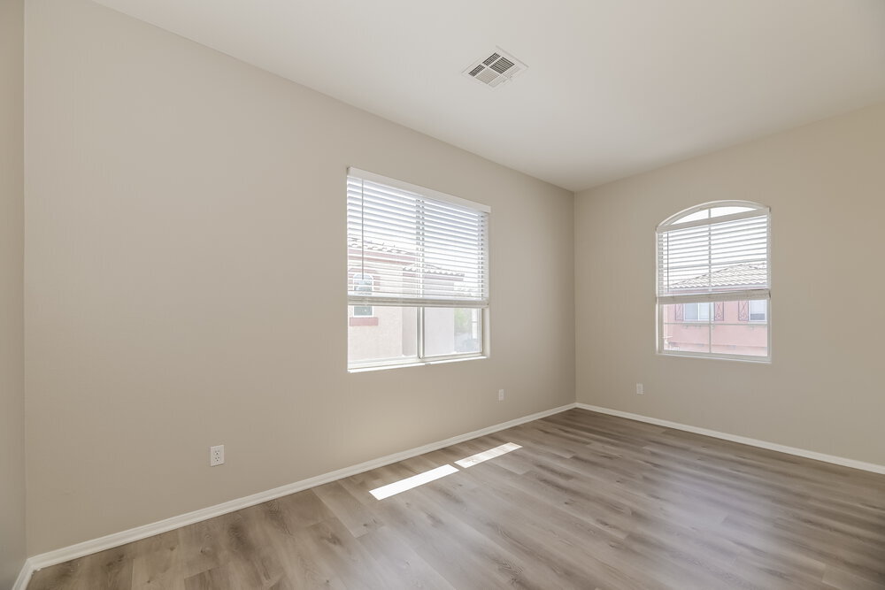 Building Photo - 671 Baffin Island Rd