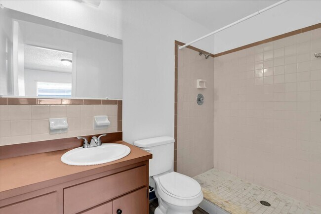 Building Photo - 5601 59th Way N