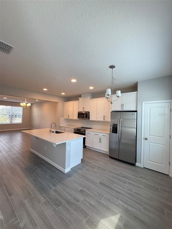 Building Photo - 1404 Lumpini St