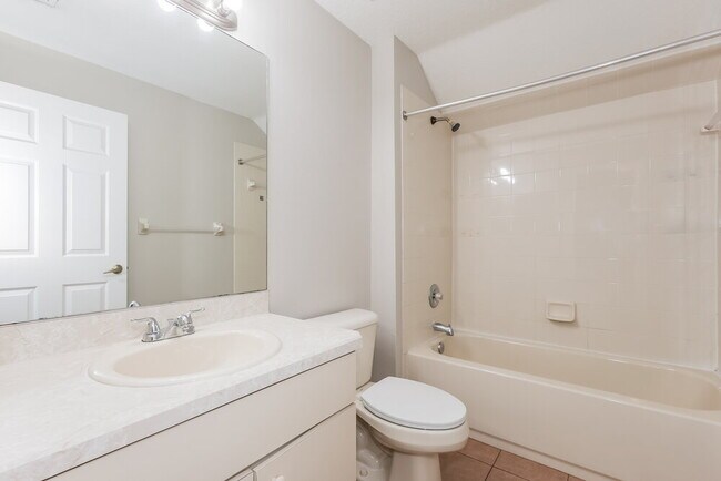 Building Photo - 11116 Newbridge Dr