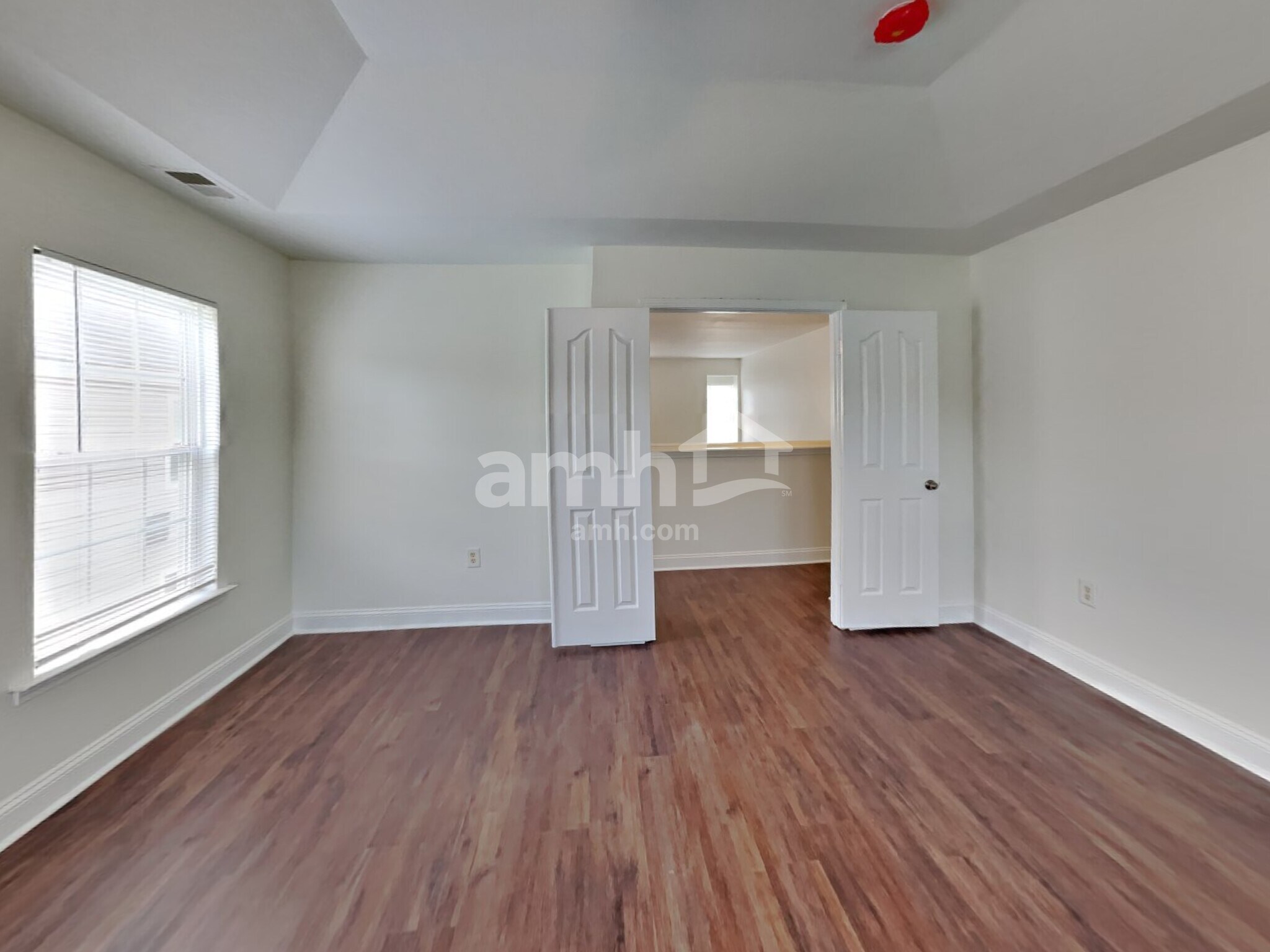 Building Photo - 318 Lameshur Ln