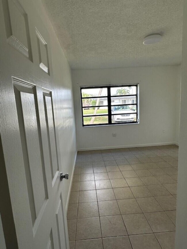 Building Photo - 16700 SW 277th St