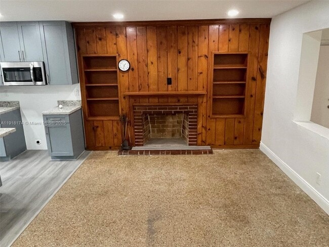 Building Photo - 846 SW 10th St