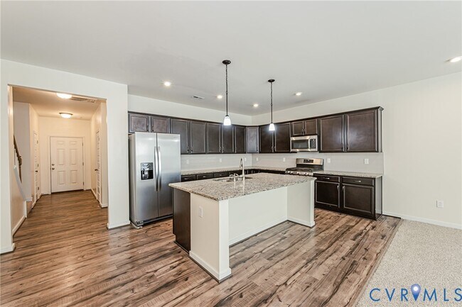 Building Photo - 18353 Palisades Ct