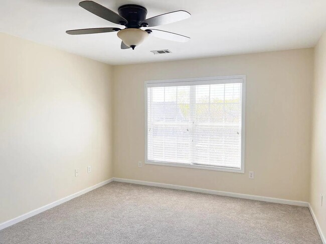 Building Photo - 514 Adeline Ct