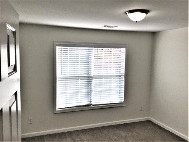 Building Photo - 6250 Mulberry Park Dr