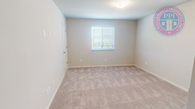 Building Photo - New Construction, Spring Creek / Stylish T...