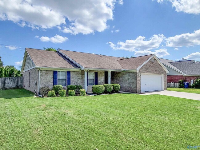 Primary Photo - 157 Garden Brook Dr