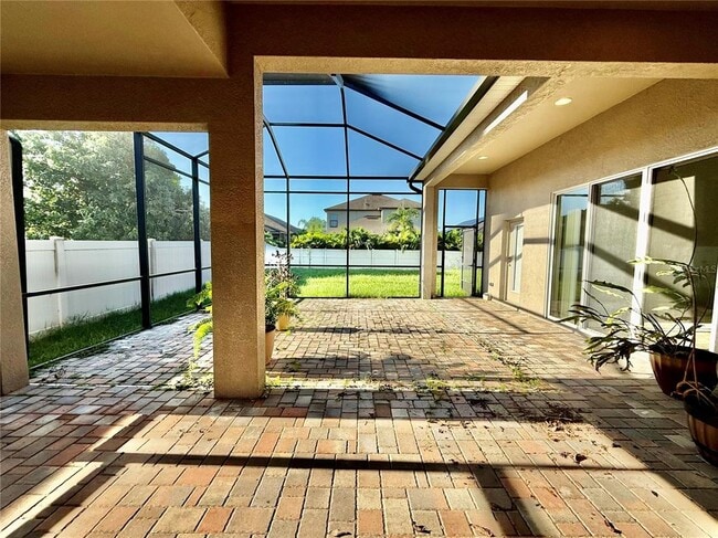Building Photo - 10755 Rockledge View Dr