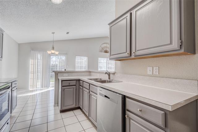 Building Photo - 9028 Brushy Creek Trail