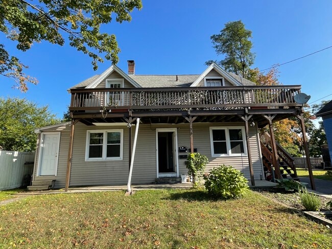 Building Photo - 29 Center St