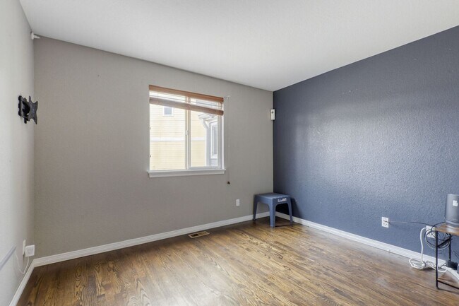 Building Photo - Beautifully Updated 4-Bedroom Home on Rare ¼-Acre Cul-de-Sac Lot in Highlands Ranch