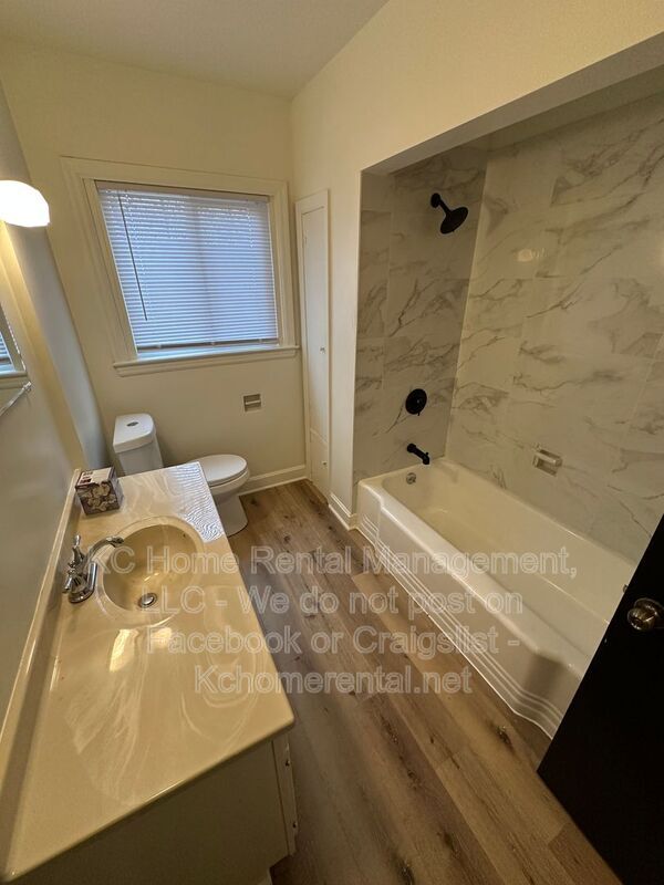 Building Photo - 4748 Eastern Ave