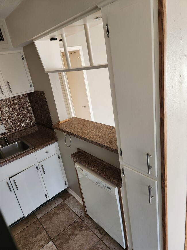 Building Photo - 5000 Bowser Ave