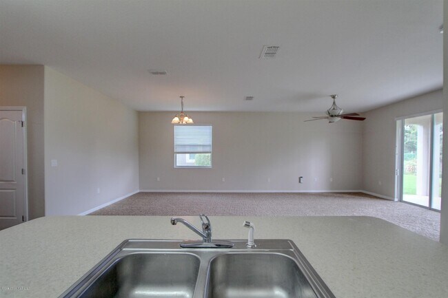 Building Photo - 5864 Trieda Dr