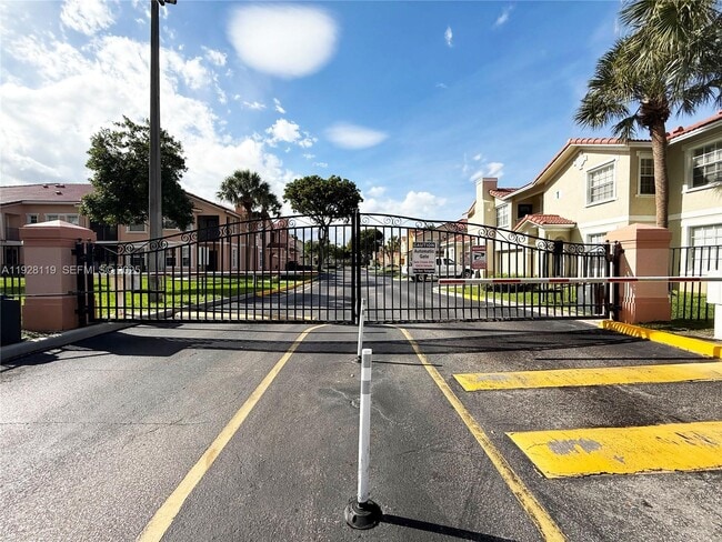 Building Photo - 308 Belmont Ln