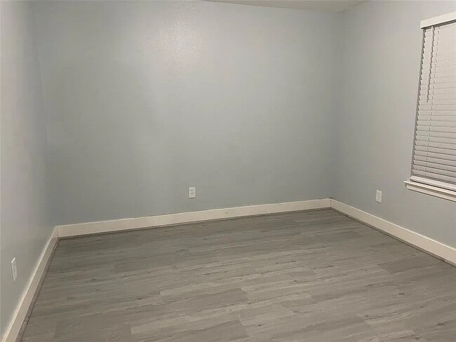 Building Photo - 6310 Hall Pond Ct