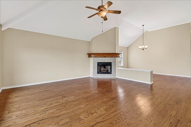 Building Photo - 6325 Oso Pkwy