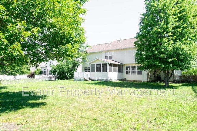 Building Photo - 1142 Deercreek Dr