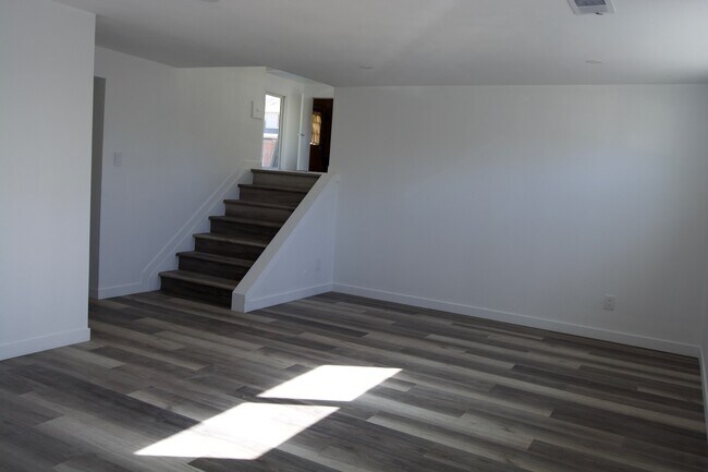 Building Photo - 8585 E Costilla Pl