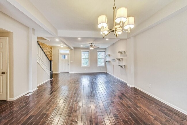 Building Photo - Coming Soon! Gorgeous 4 Bed + 3.5 Ba totally renovated row home in Columbia Heights