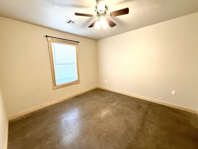 Building Photo - 11957 Sandpiper Rd