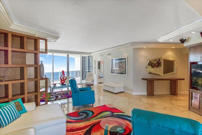 Building Photo - 3100 N Ocean Blvd