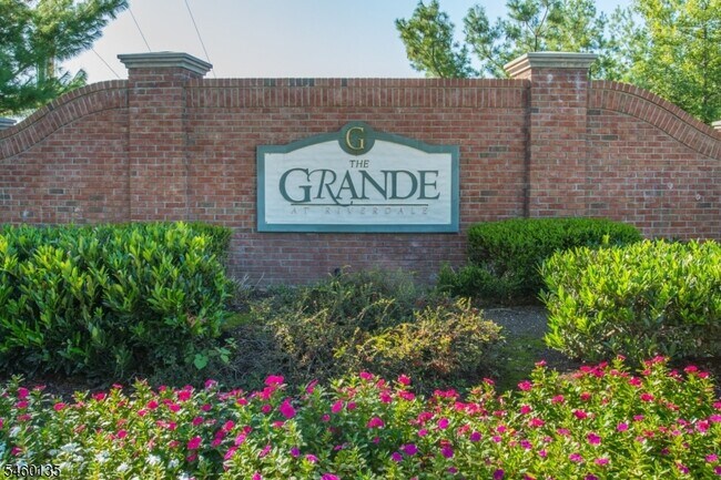 Building Photo - 8405 Sanctuary Boulevard