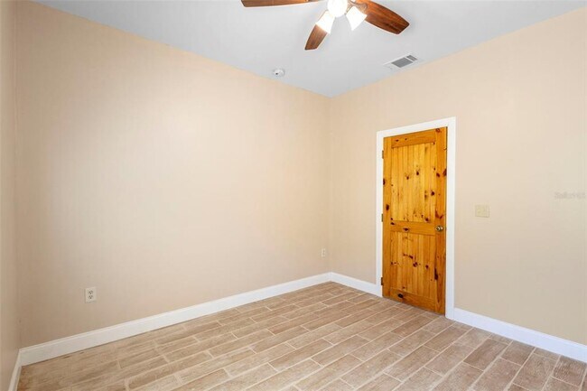 Building Photo - 4460 N Fort Christmas Rd