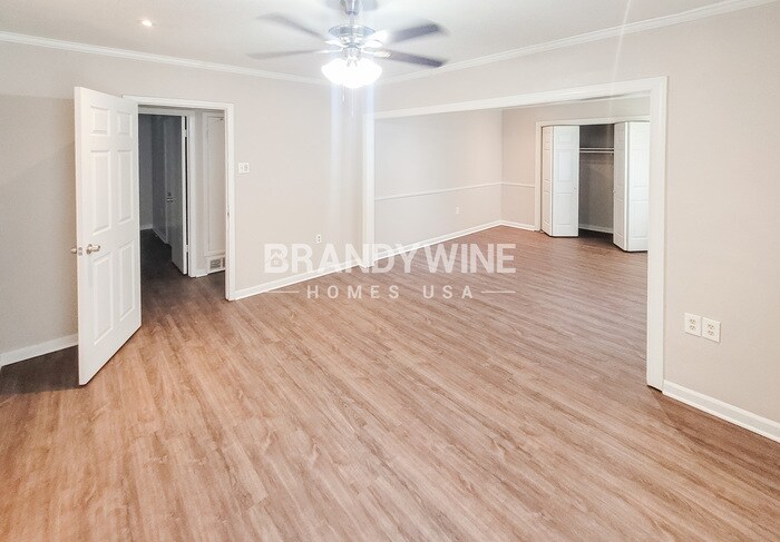 Building Photo - 3685 Naylor Dr