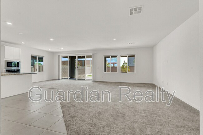 Building Photo - 5269 Diesel Rd