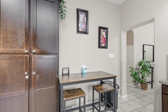 Building Photo - 8304 Timberbrook Ln