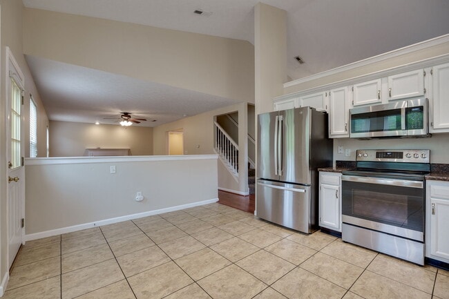 Building Photo - 3602 Winterwood Dr