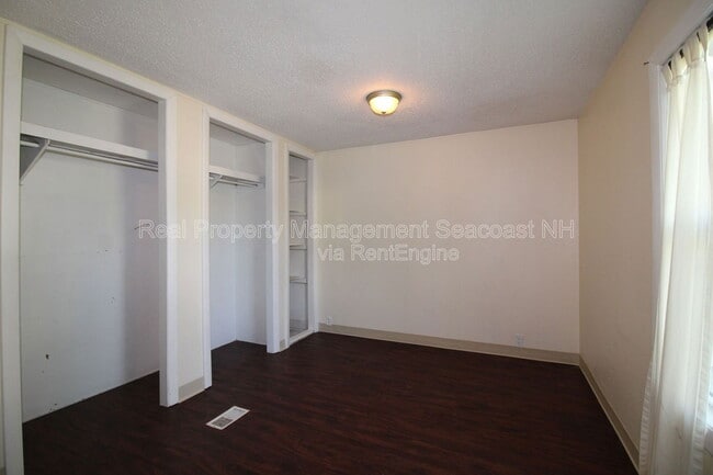 Building Photo - 997 NH-11