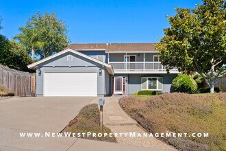 Building Photo - Renovated Poway 5-Bedroom, Available Now! ...