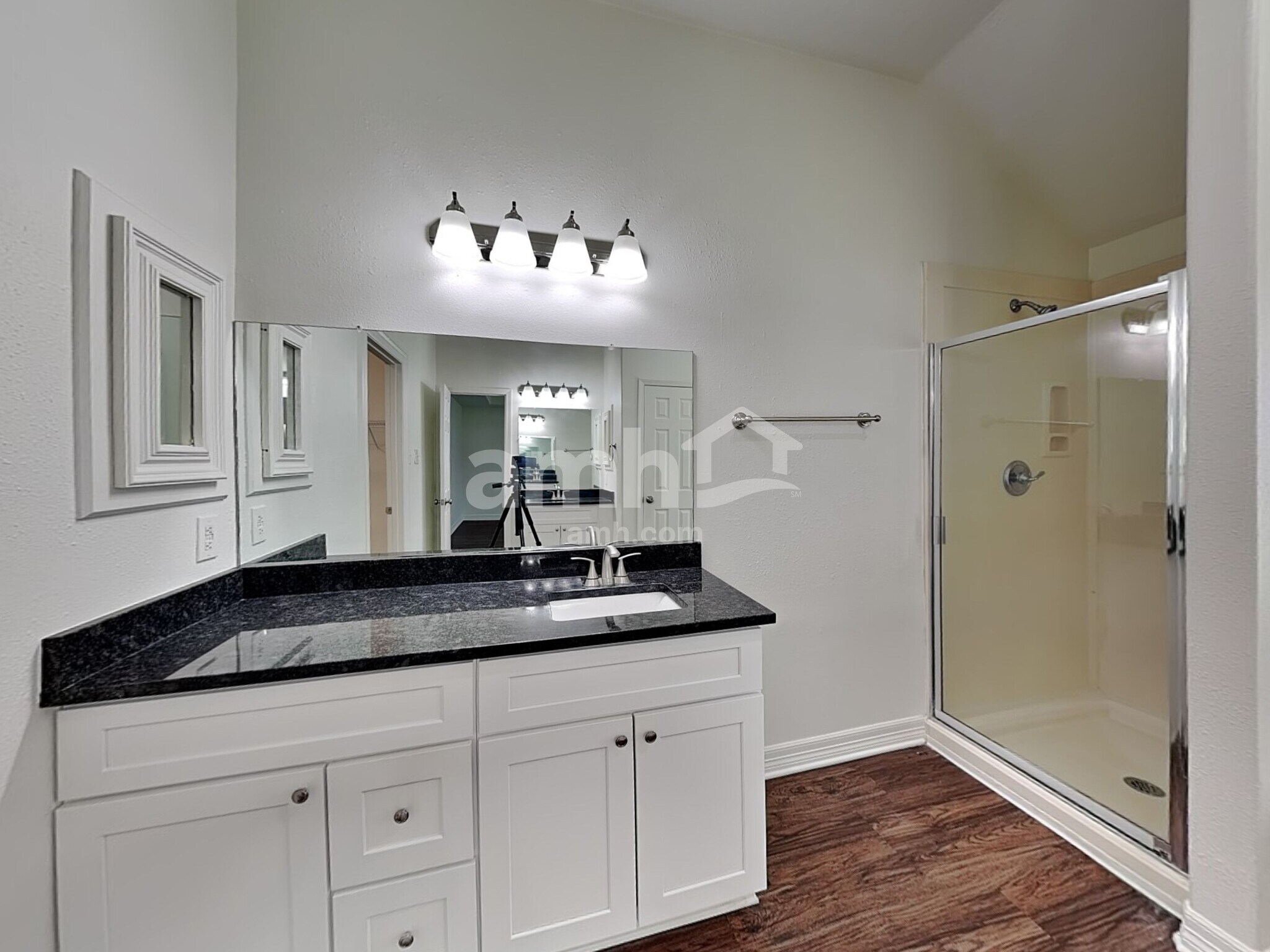 Building Photo - 1830 Arrowhead Ct