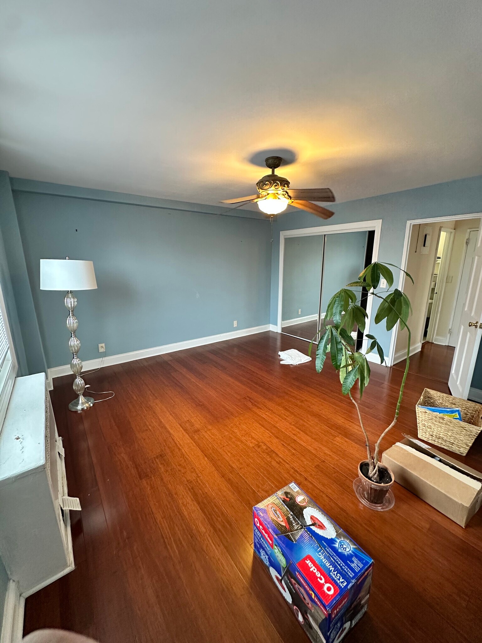 Building Photo - 700 Summer St